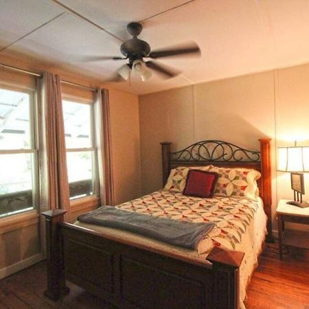 Creekside 1920'S Farmhouse Villa Bryson City Exteriör bild