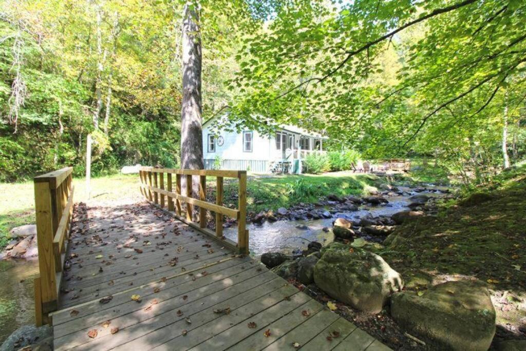 Creekside 1920'S Farmhouse Villa Bryson City Exteriör bild