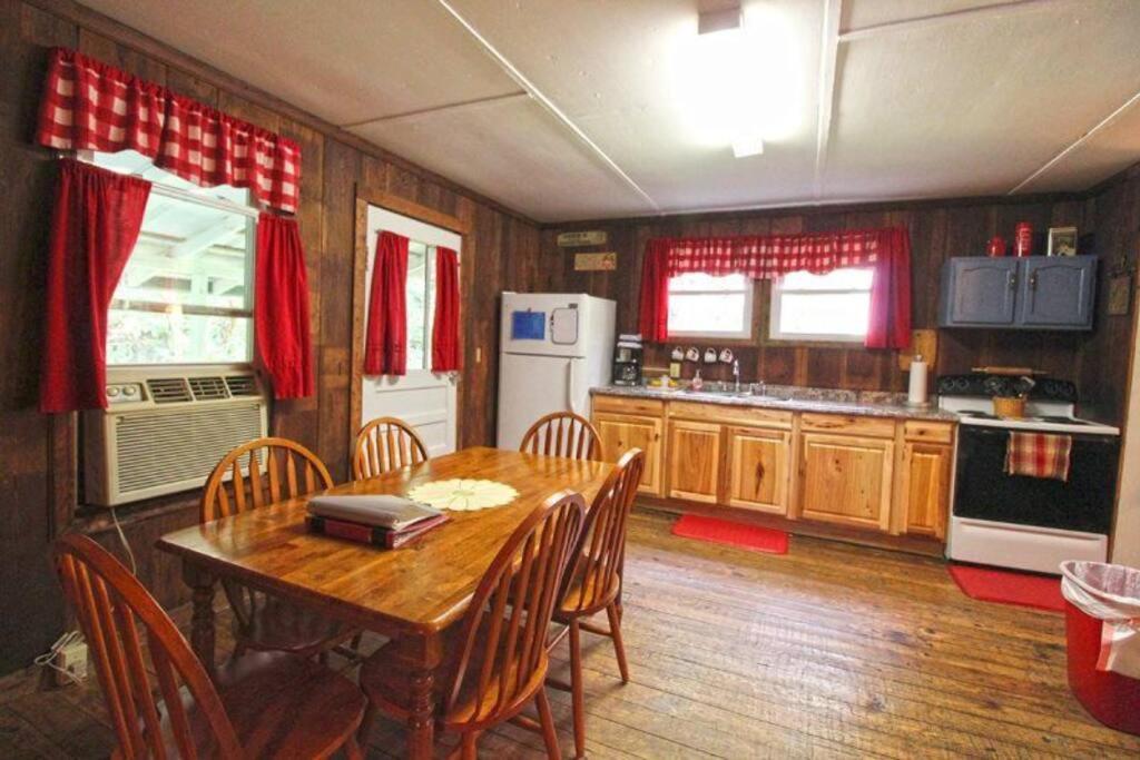 Creekside 1920'S Farmhouse Villa Bryson City Exteriör bild