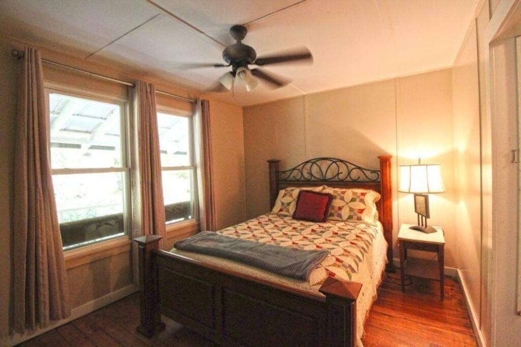 Creekside 1920'S Farmhouse Villa Bryson City Exteriör bild