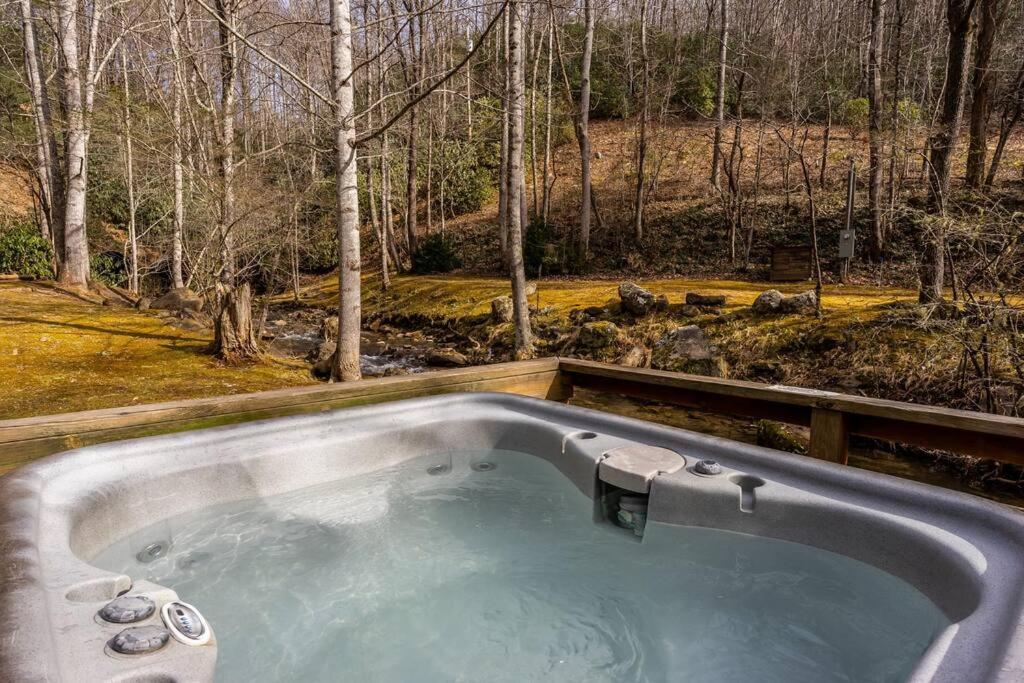 Creekside 1920'S Farmhouse Villa Bryson City Exteriör bild